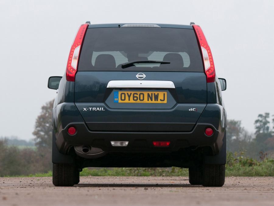 Nissan X-Trail 2010 года  (UK) (фото 10 из 14)